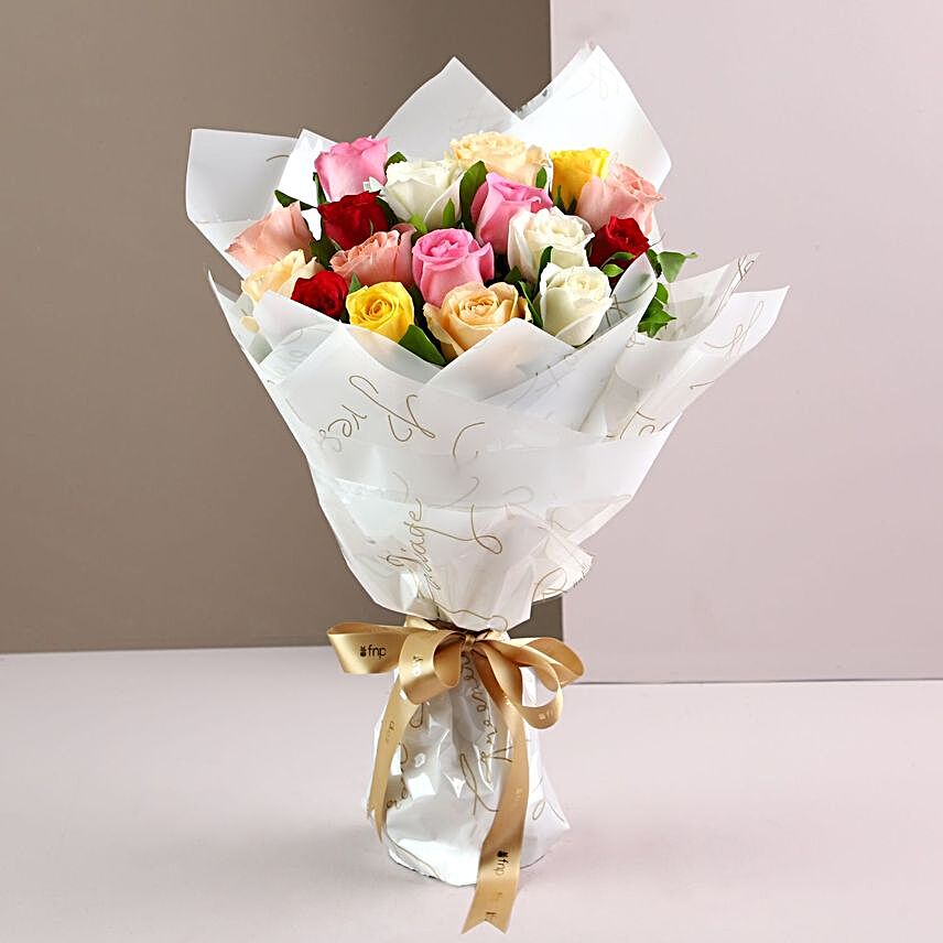 Online Mixed Colored Rose Bouquet:Splendid Flower Bouquets