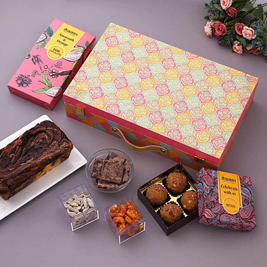 Shakkr Gourmet Floral Box Hamper-SRKH2022040:Combo Gifts