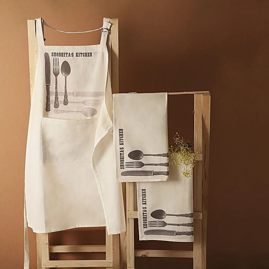 Mothers Day Personalised Apron and Napkin Gift Combo:Gift Hampers