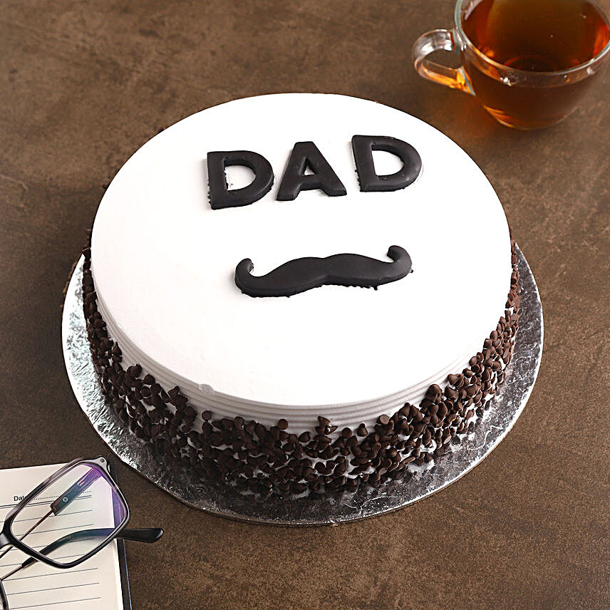 Black Forest Cake For Dad:Fathers Day Gifts to Ghaziabad