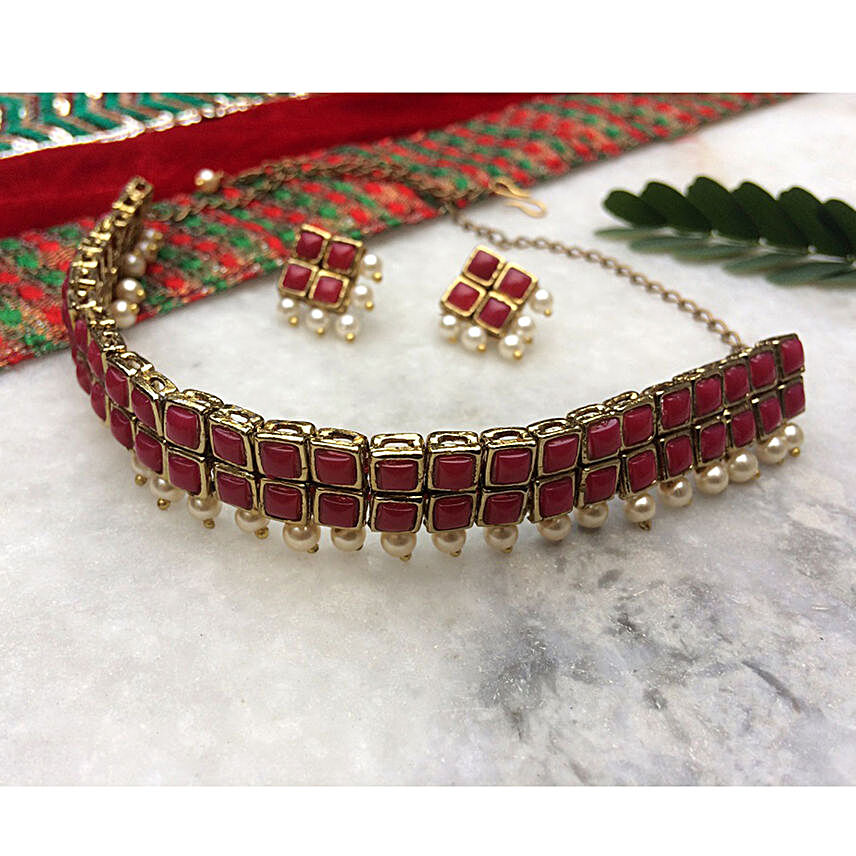 Red Resin and Pearl Choker Necklace Set:Gifts to Adilabad