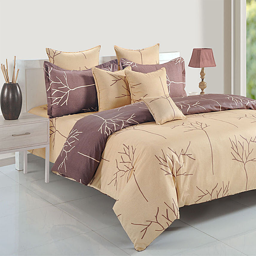 Swayam Abstract Print Cotton Double Bedsheet and Pillow Covers
