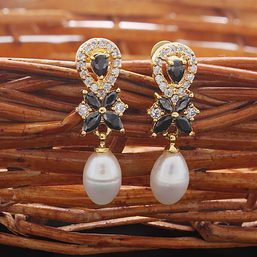 Sri Jagdamba Pearls Abarna Earrings:Gift Jagdamba Pearls Jewellery