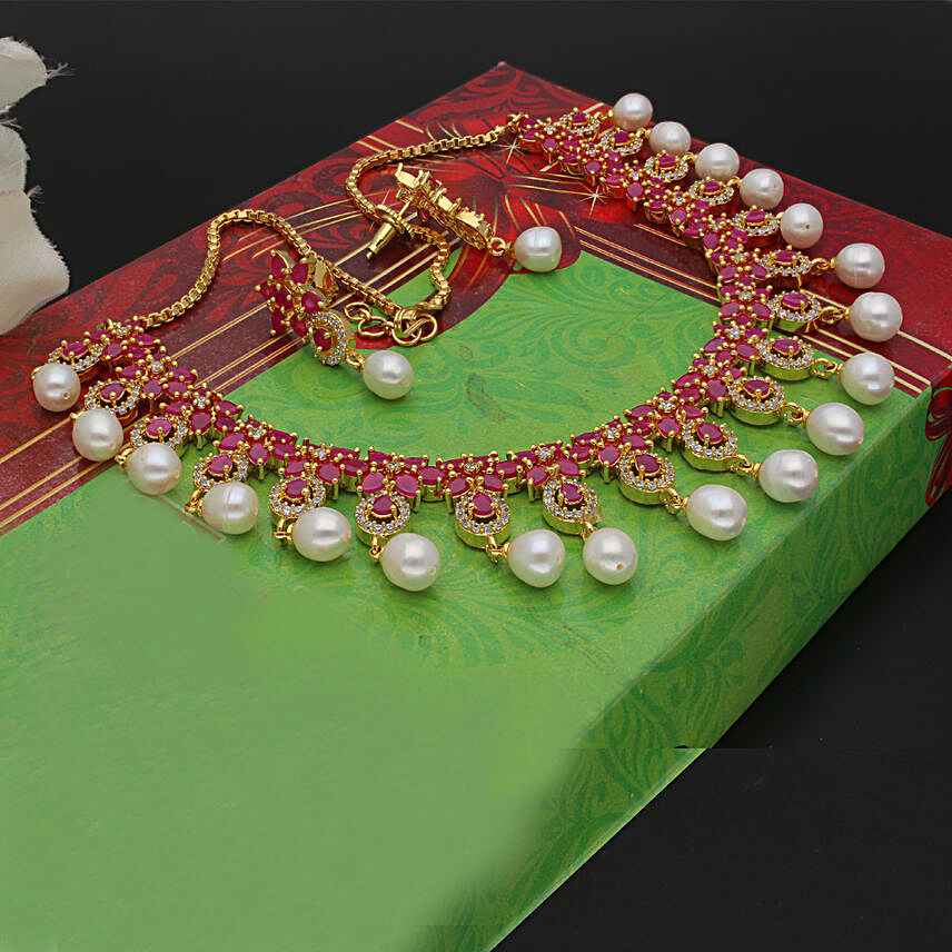 Sri Jagdamba Pearls Alluring Necklace Set:Gift Jagdamba Pearls Jewellery