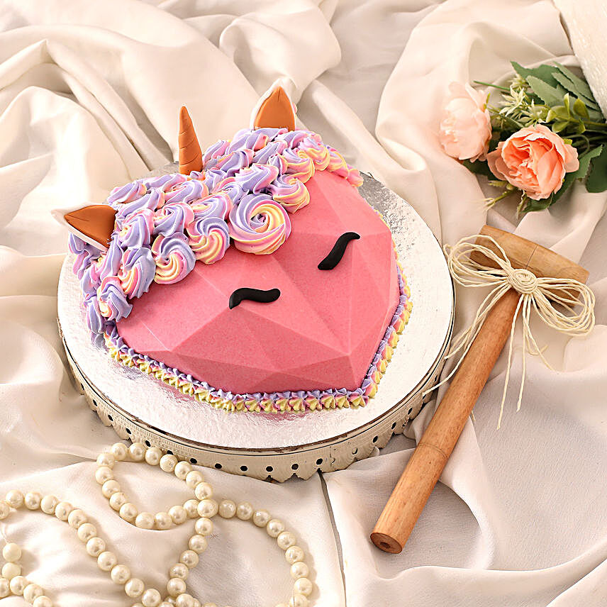 Unicorn Pinata Cake:Designer Birthday Cakes
