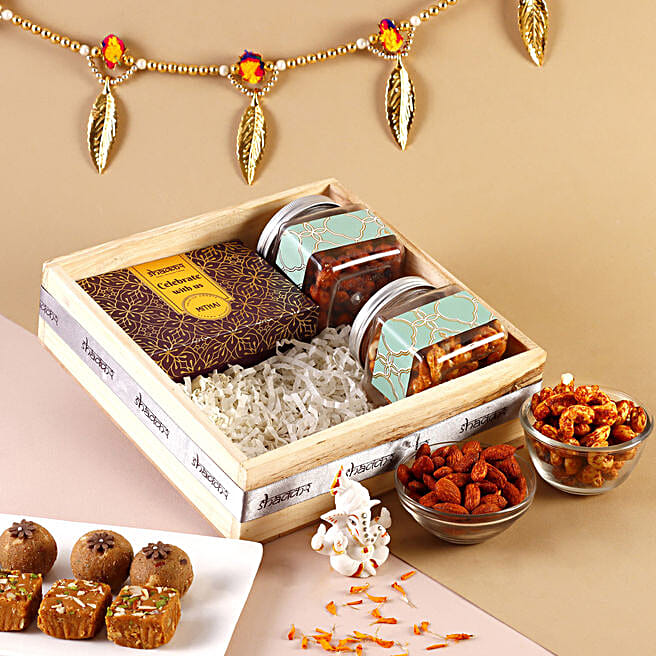 Buy/Send Shakkar Diwali Special Wooden Tray Hamper Online- FNP