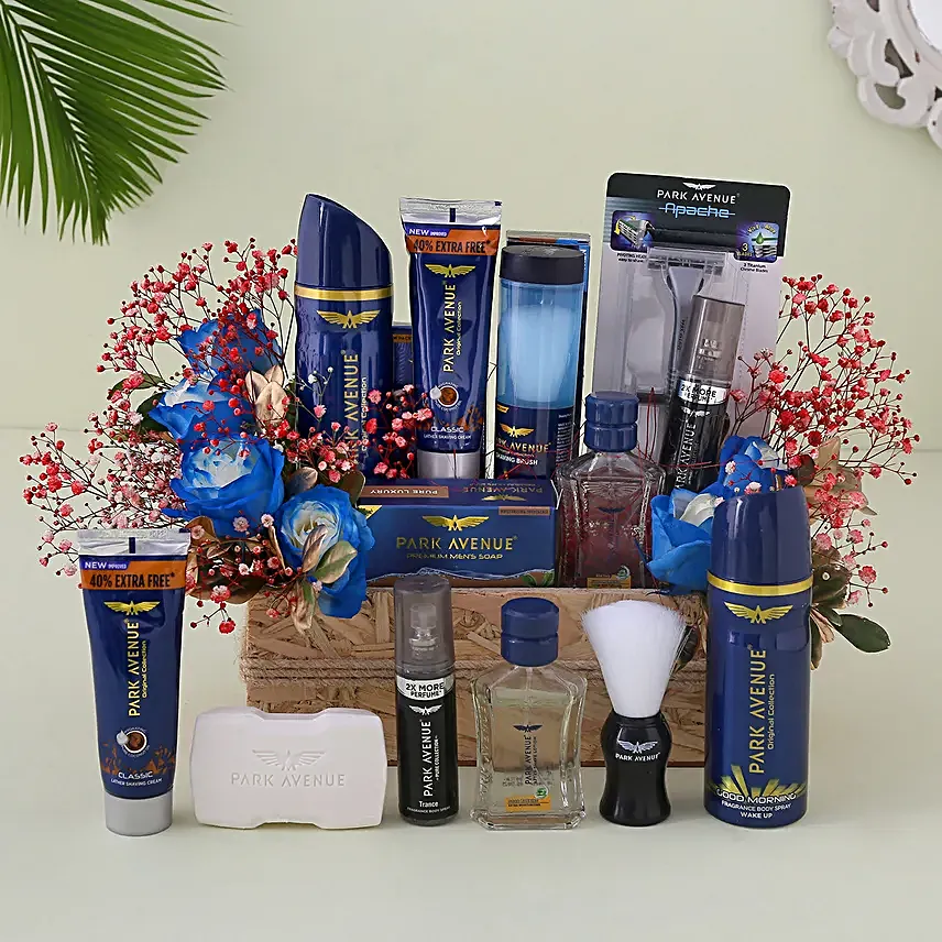 Park Avenue Grooming Kit N Blue Roses Gift Basket:Gift Hampers