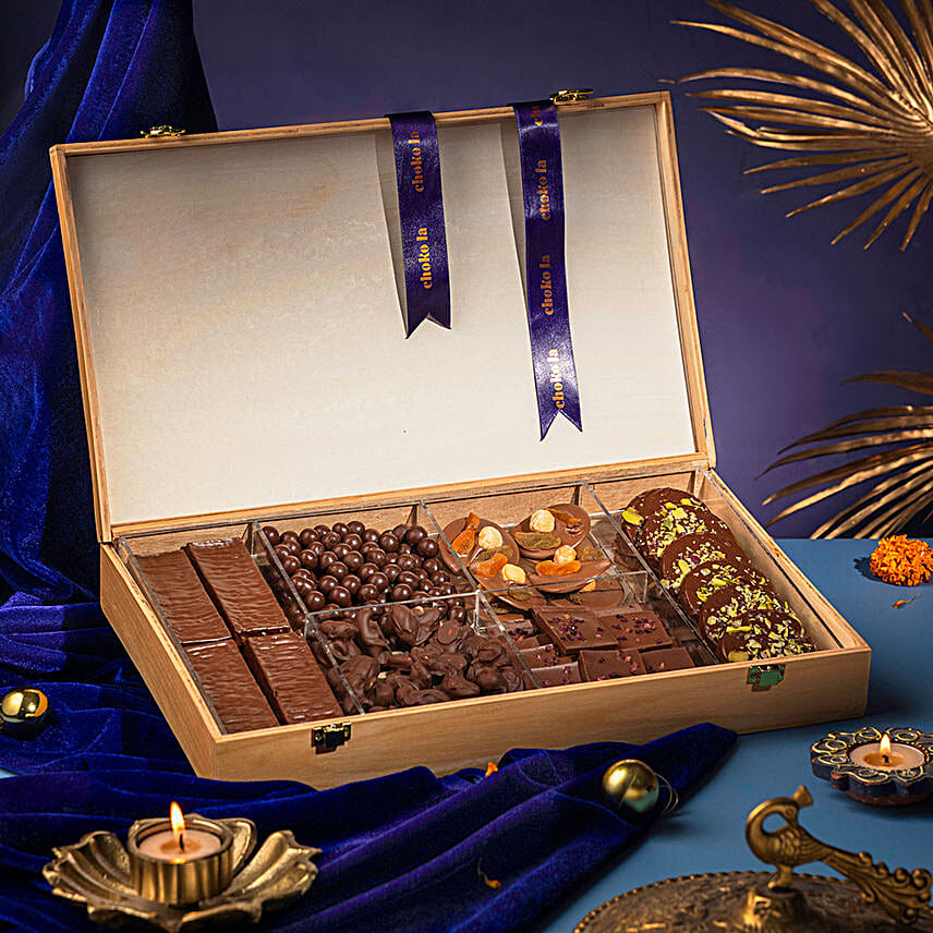 Chokola Treasure Premium Wooden Box Hamper