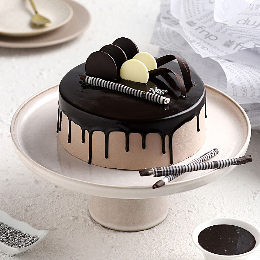 Half kg shop chocolate cake price
