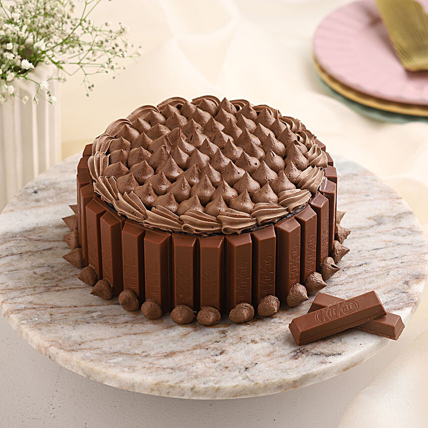 Chocolate Kit Kat Cake For Birthday 1kg:Wedding Cakes to Bhopal