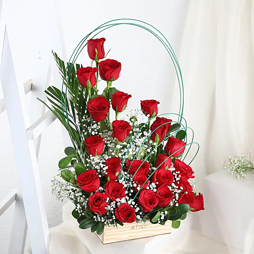 Online Red Roses and Vase:Flowers for Girlfriend