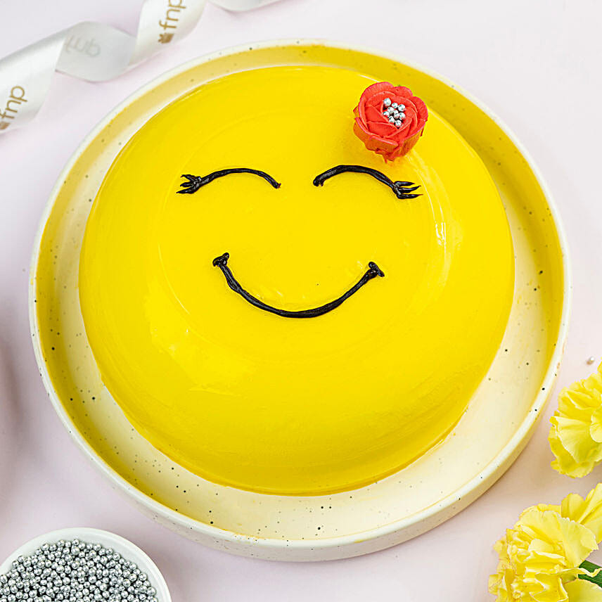 Happy Emoji Pineapple Cake 2 Kg