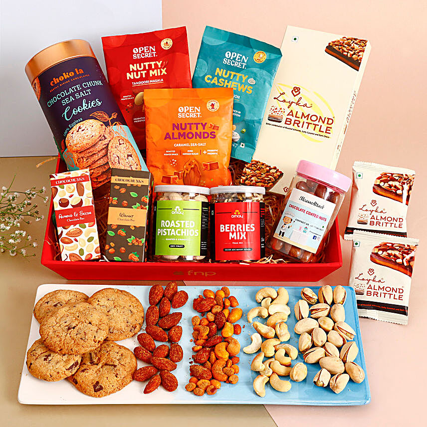 Munchies Max Gift Hamper:Gift Hampers: Happiness Multiplied