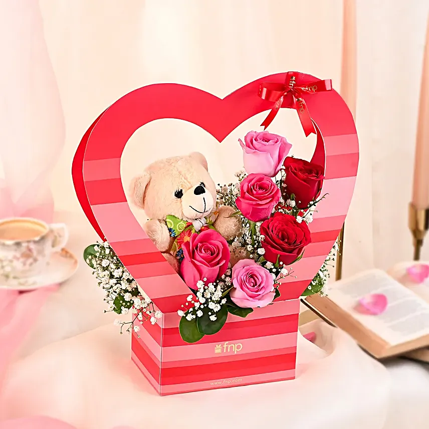 Teddy Brings Love Arrangement:Send Gifts For Kiss Day