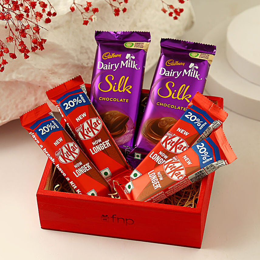 Chocolate Delight Love Hamper:Valentine Chocolates