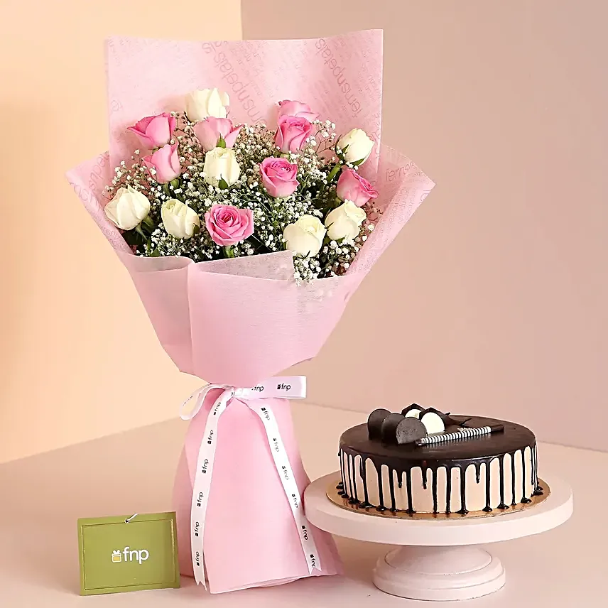 Admire The Beauty Roses Bouquet Chocolate Cake:Flower Bouquet & Cakes