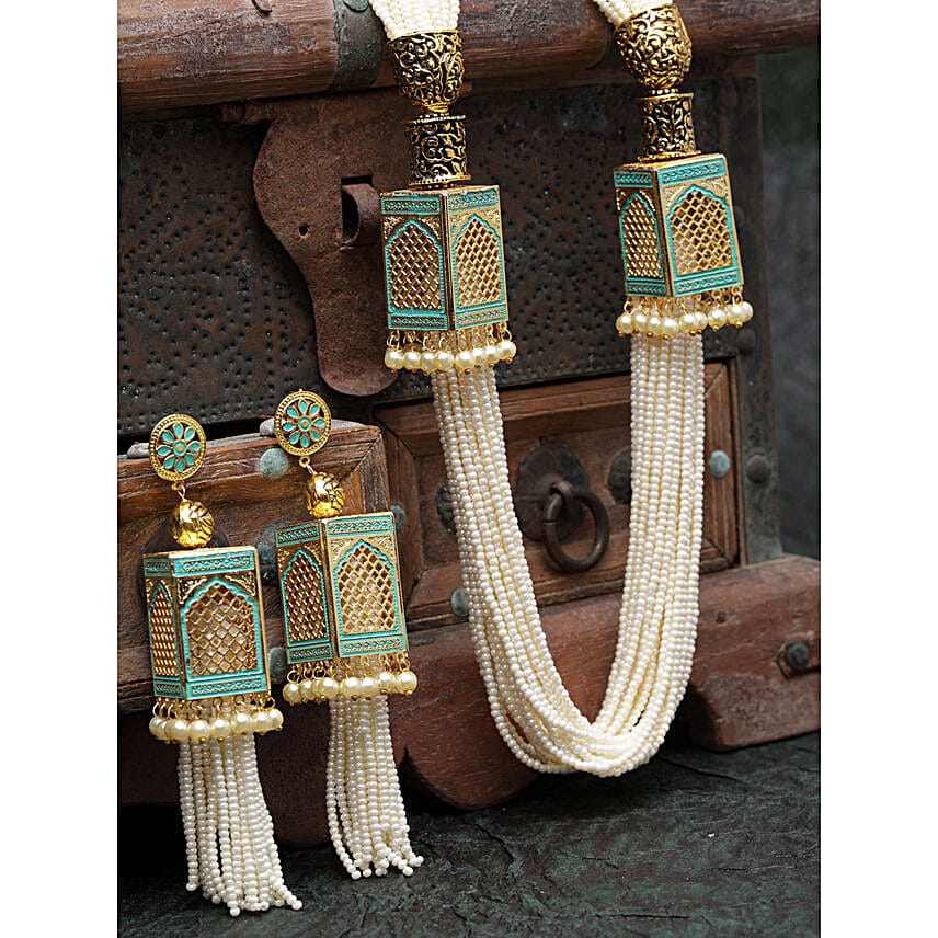 Buy Send PANASH Jharokha Handcrafted Jewellery Set Online FNP