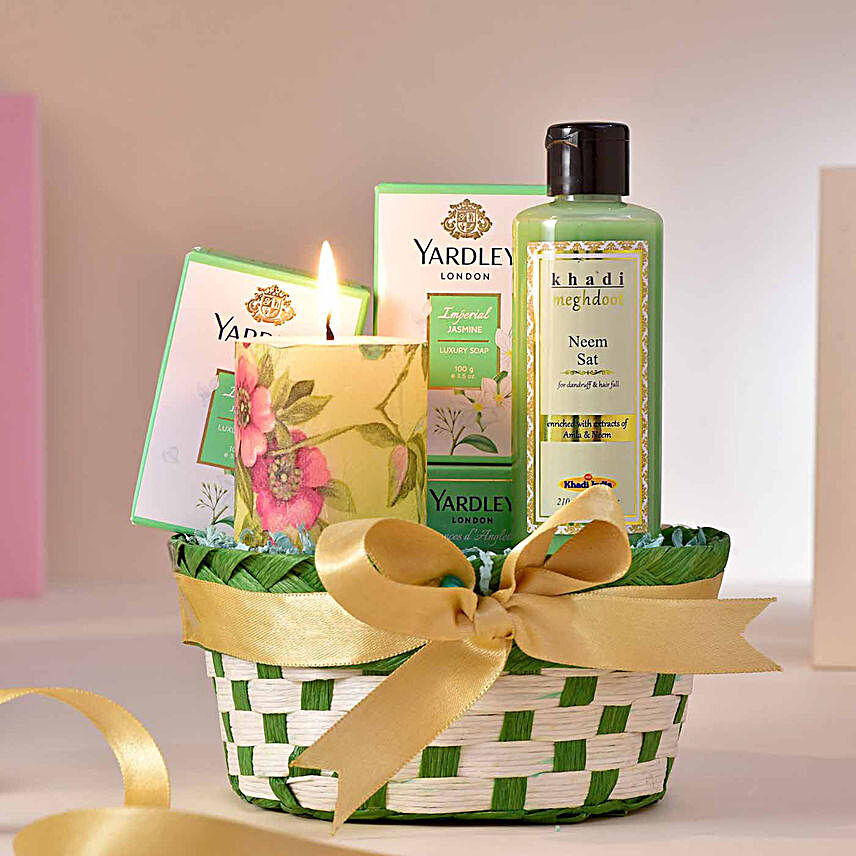 Valentine Yardley Imperial Jasmine Gift Basket:Gift Hampers