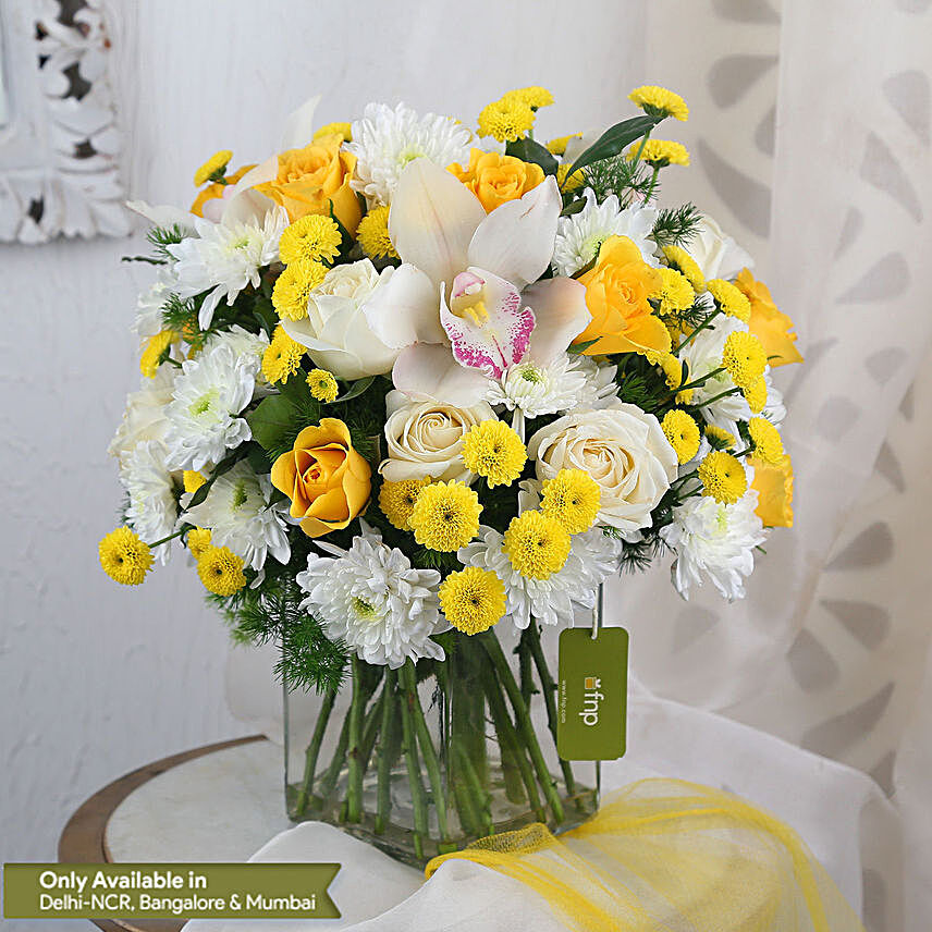 Bright Wishes Floral Vase:Premium Flowers