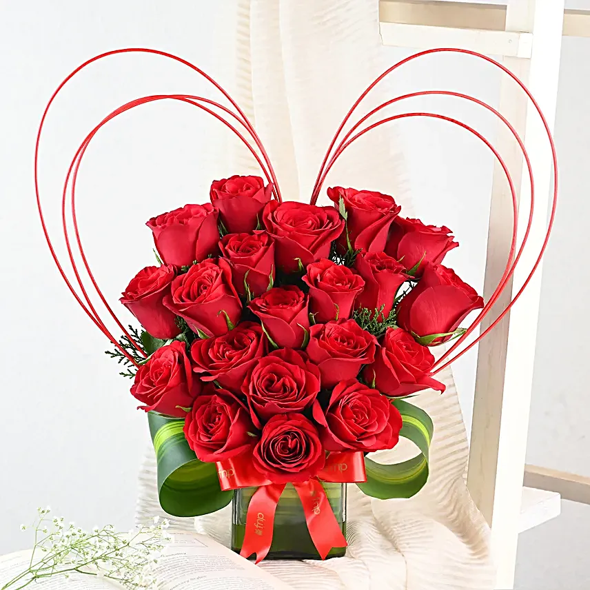 Deep Red Hearty Arrangement:Valentines Day Gifts for Husband