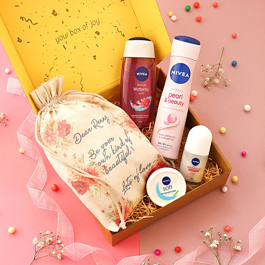 Personalised Skincare Love Hamper:Valentines Day Gift Hampers