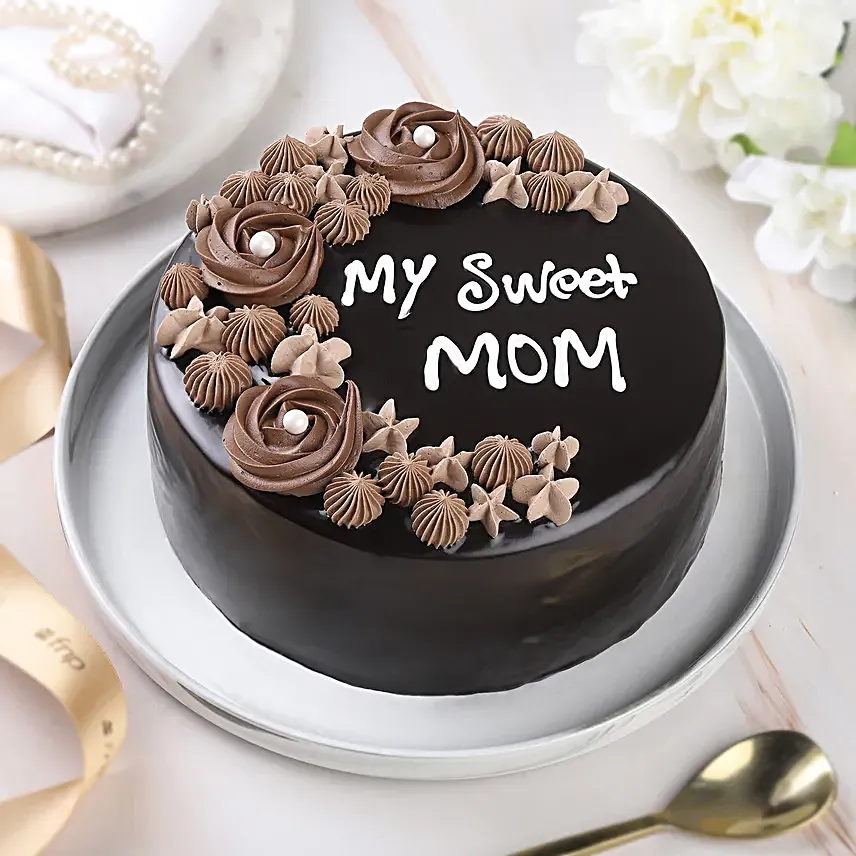 Sweetest Mom Chocolate Cake- Eggless