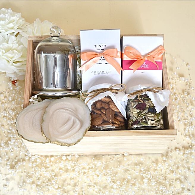 Buy/Send Silver Jubilee Gift Set For Married Couples Online FNP