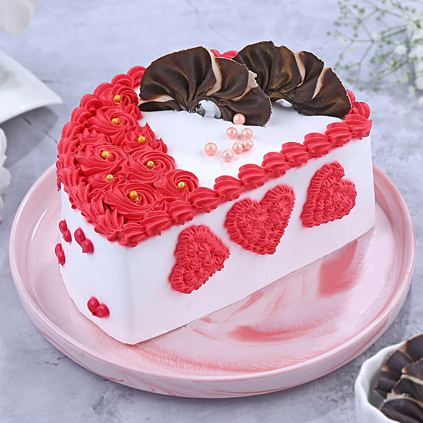 Charming Vanilla Half-Cake