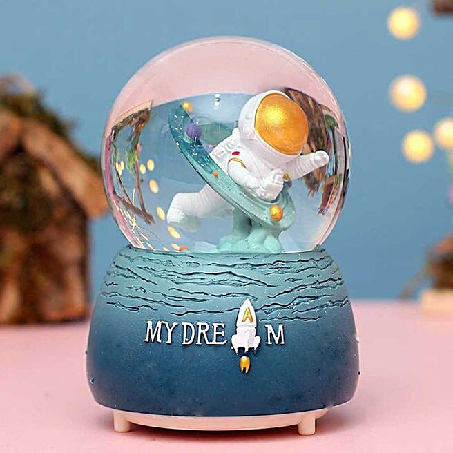 Astronaut Snow Globe Auto Music Light Snow