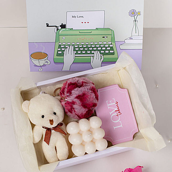 Buy/Send Cute Bliss Gift Box Online FNP