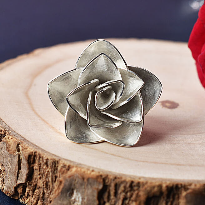 Buy/Send Forever Love 925 Silver Rose Online- FNP Buy/Send Forever Love 925 Silver Rose Online- FNP