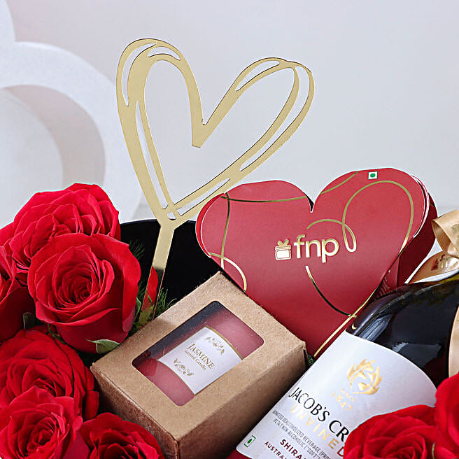 Buy/Send Romantic Affair Heart Gift Box Online- FNP