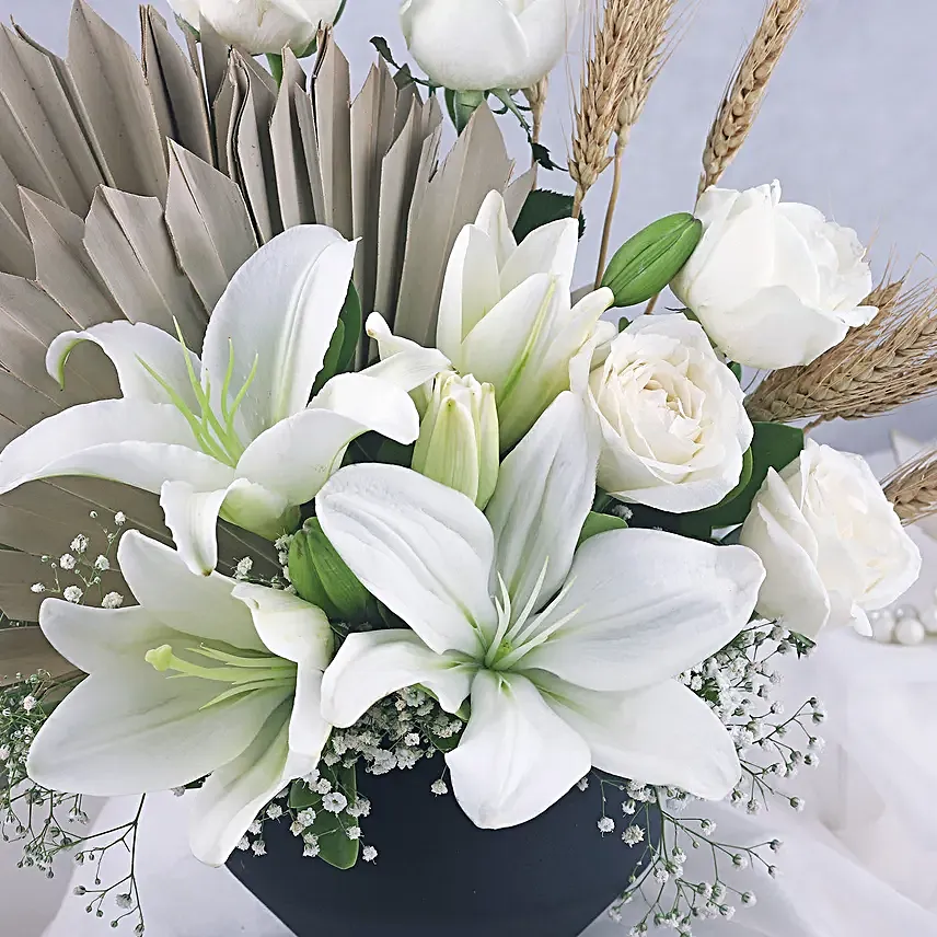 Luxury White Lily Posy Luxury White Lily Posy