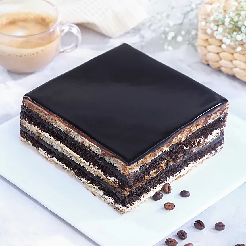 Mocha Swirl Delight Eggless Cake- Half Kg