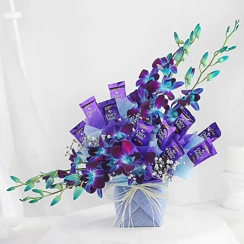 Magical Sweet Love Vase Arrangement