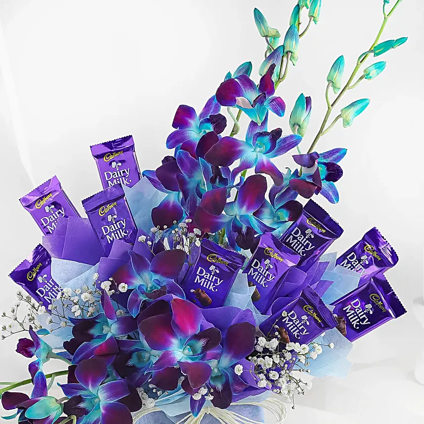 Magical Sweet Love Vase Arrangement
