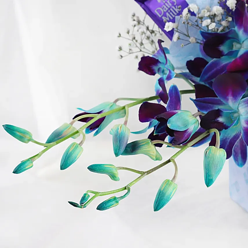 Magical Sweet Love Vase Arrangement