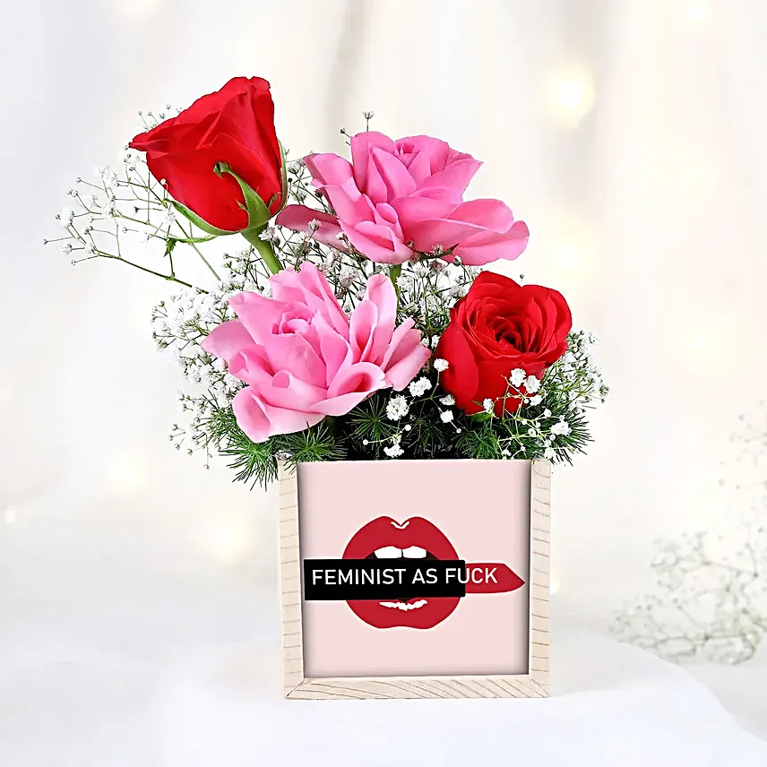 Rose Bundle In Feminist Queen Organiser
