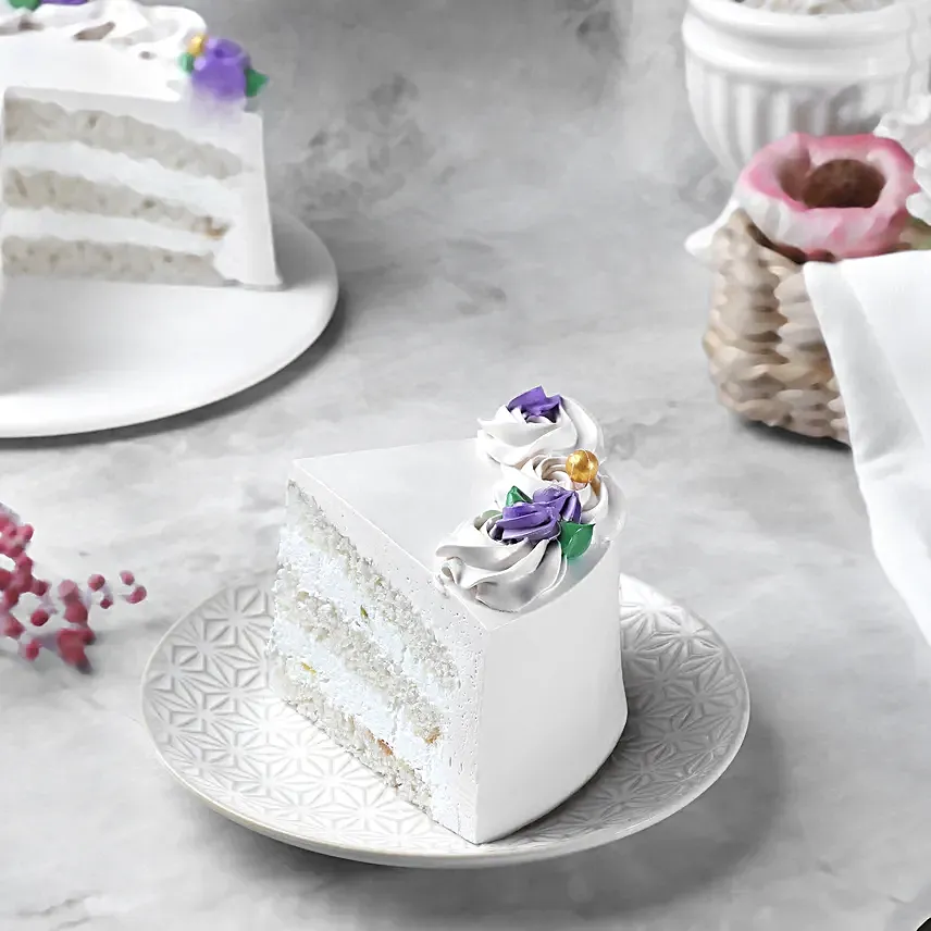 Womens Day Special Pineapple Cake Half Kg Egg