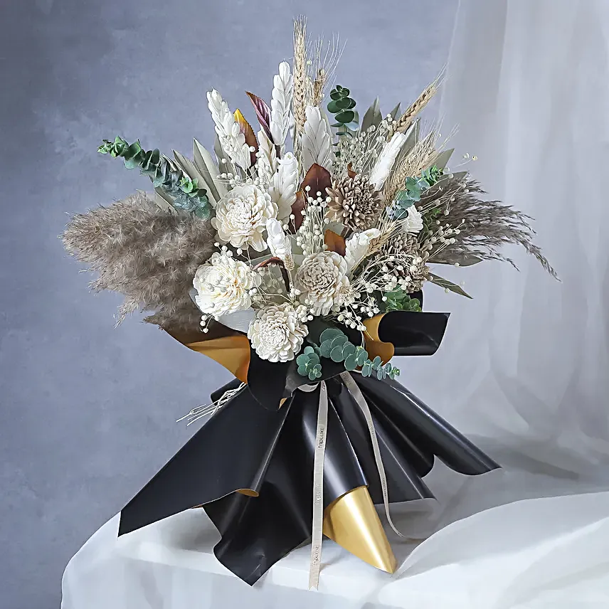 Biscoff Cake N Rustic Charm Sola Flower Bouquet