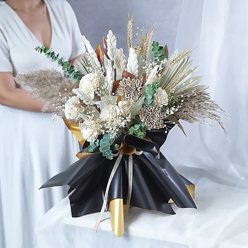 Biscoff Cake N Rustic Charm Sola Flower Bouquet