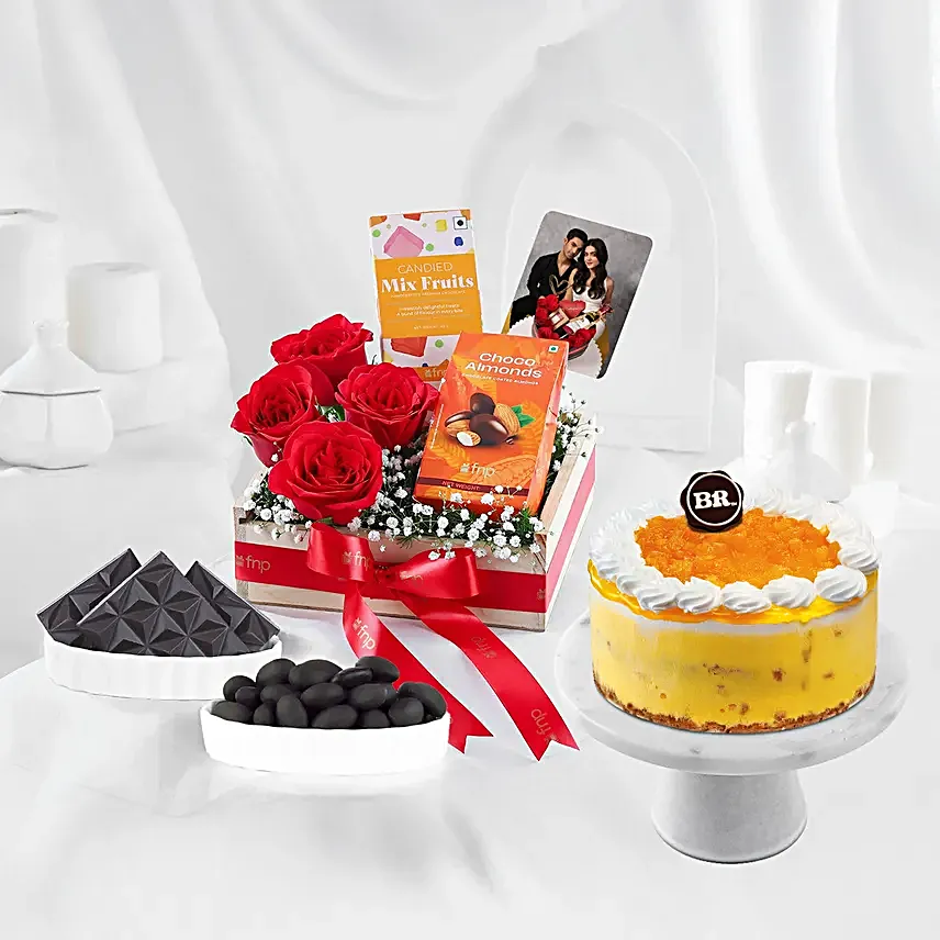 Pineapple Ice Cream Cake N Personalised Gift Combo