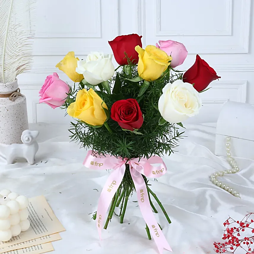 Festive Bloom Holi Rose Bouquet