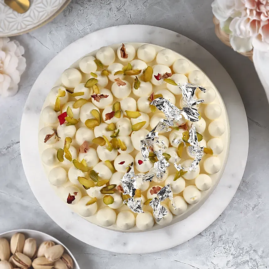 Thandai Essence Eggless Cream Cake