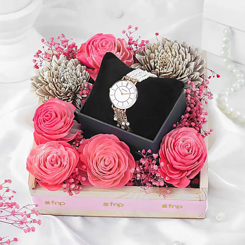 Watch N Blooms Gift Tray for Mom