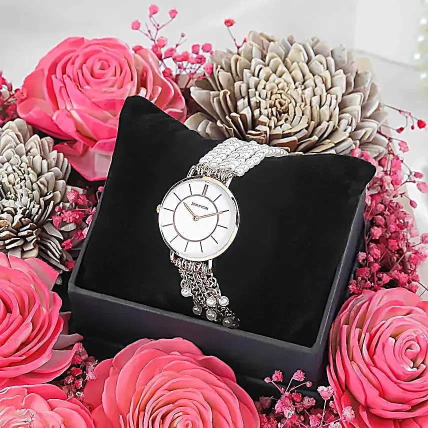 Watch N Blooms Gift Tray for Mom