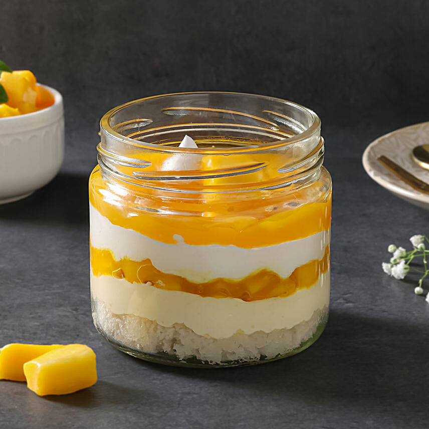 Creamy Mango Jar Cake