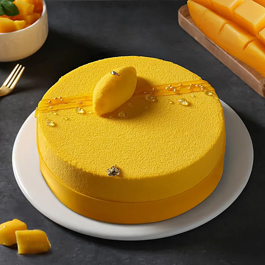 Fresh Tempting Mango Cream Cake