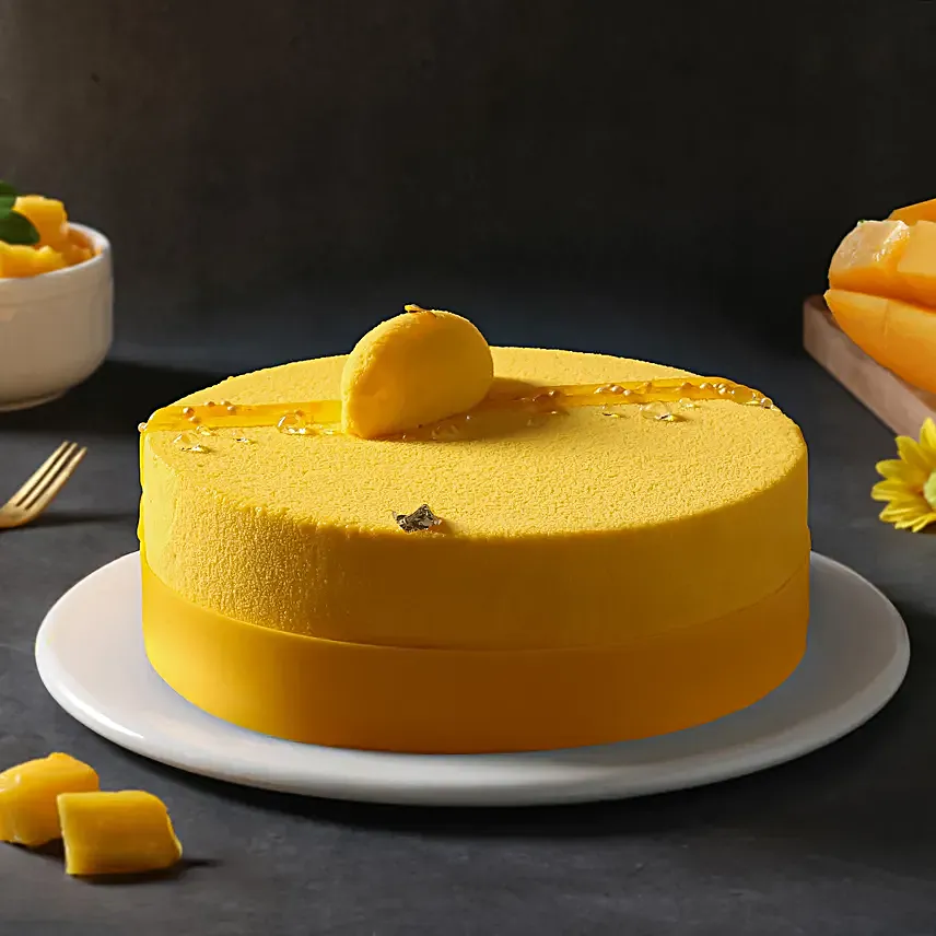 Fresh Tempting Mango Cream Cake