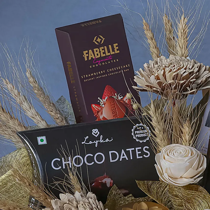 Mothers Day Luxe Bloom N Treat Hamper